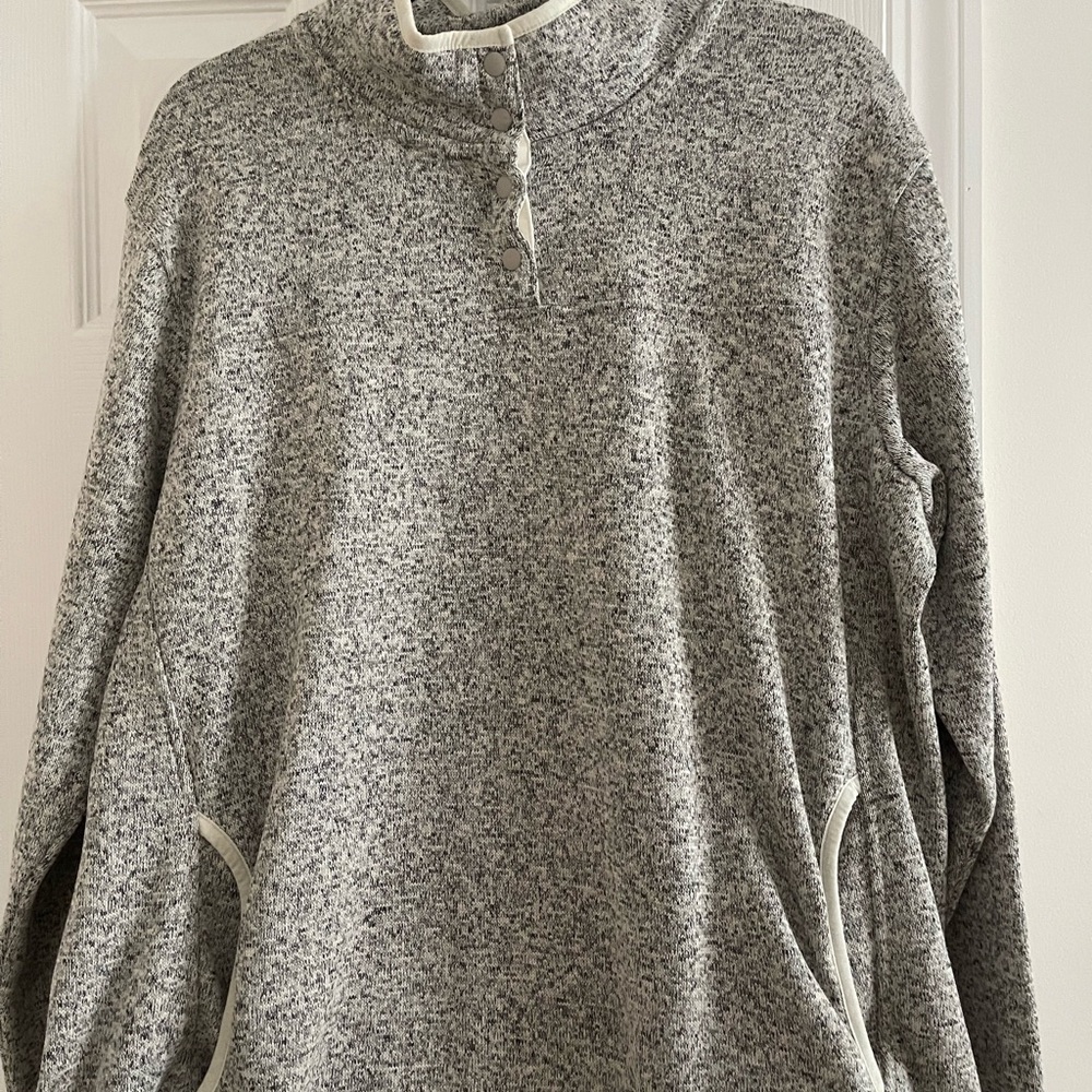 Eddie Bauer Women's Heathered Gray Zip-Up Sweater